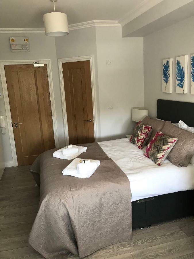 Berkshire Serviced Apartment Helena 12 Ρίντινγκ Εξωτερικό φωτογραφία